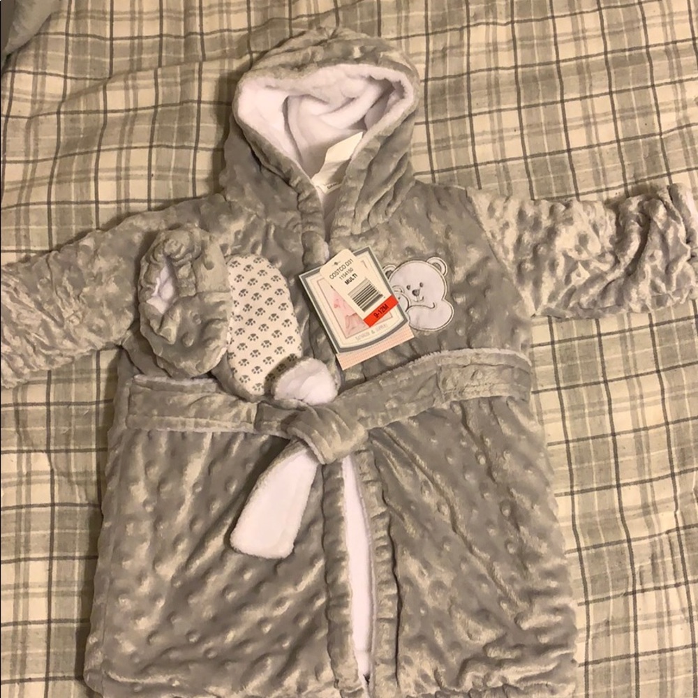 NWT Baby robe from Costco. Size 9-12 months